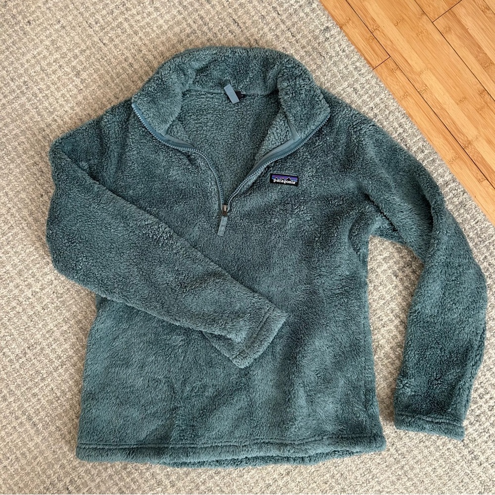 Patagonia fluffy turquoise blue quarter zip sweatshirt